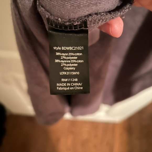 Barefoot Dreams grey caftan Malibu Collection. Size large. - Picture 6 of 6